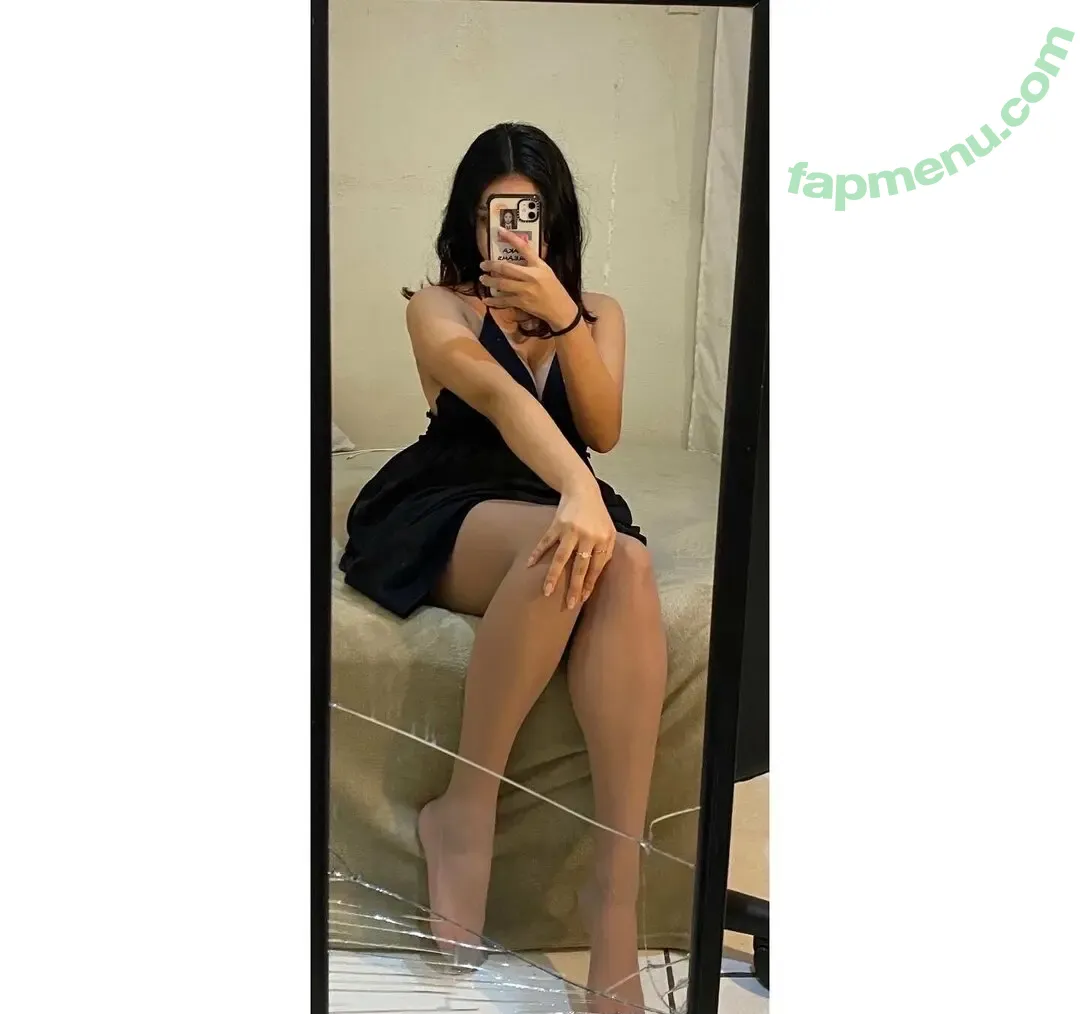 solecitoroyal nude photo #0041 (solecito.royal)