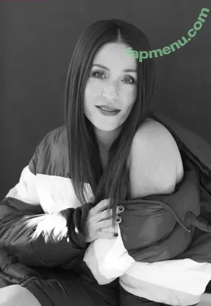 Soleil Moon Frye / moonfrye nude photo #0030