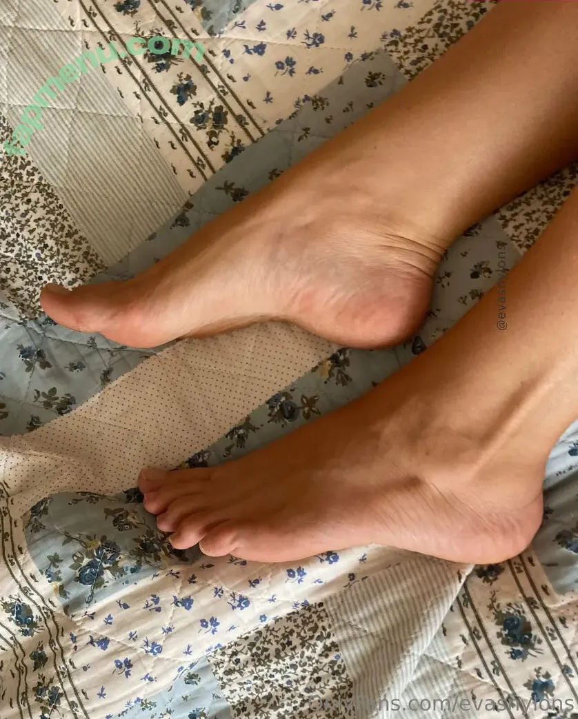 solelyeva nude photo #0009 (solelyeva)