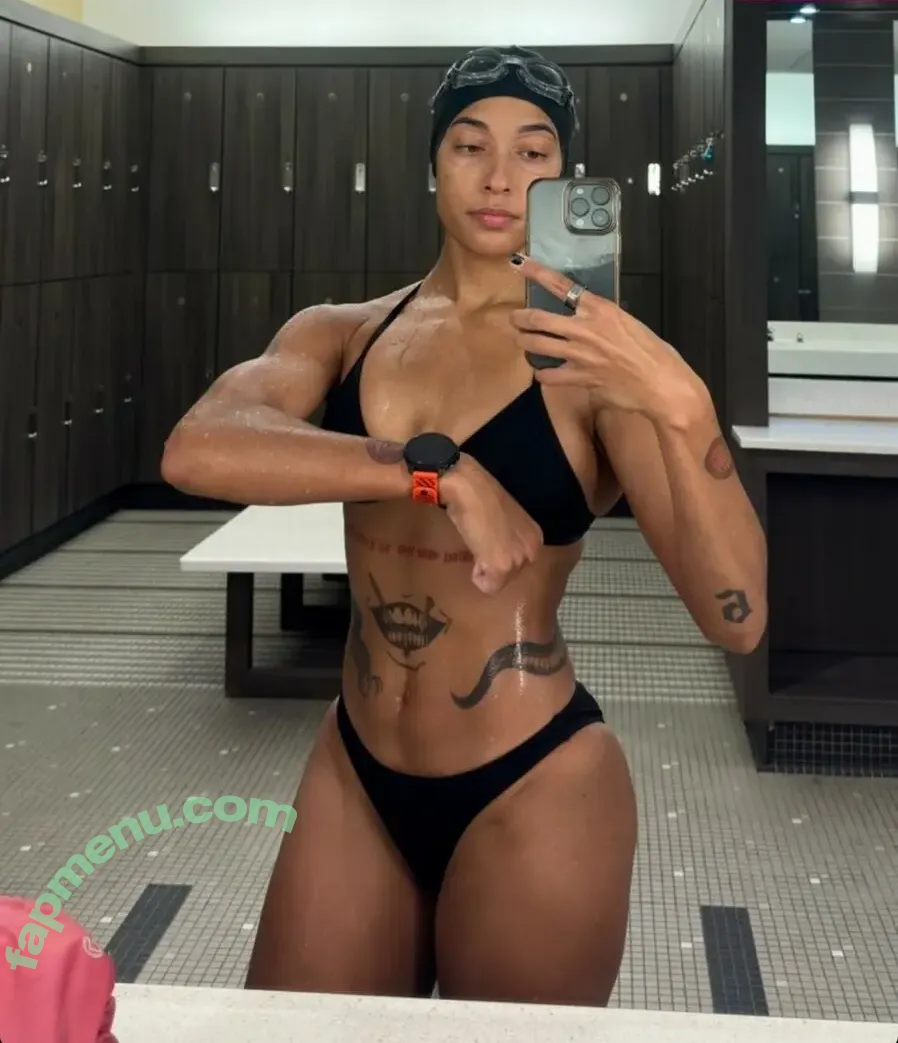 solesndsouls nude photo #0170 ( / Praying Mantis / solesnack)