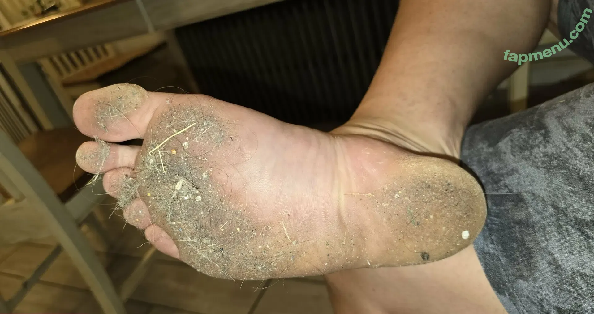 solo_toes nude photo #0023 (amateursolesntoes)