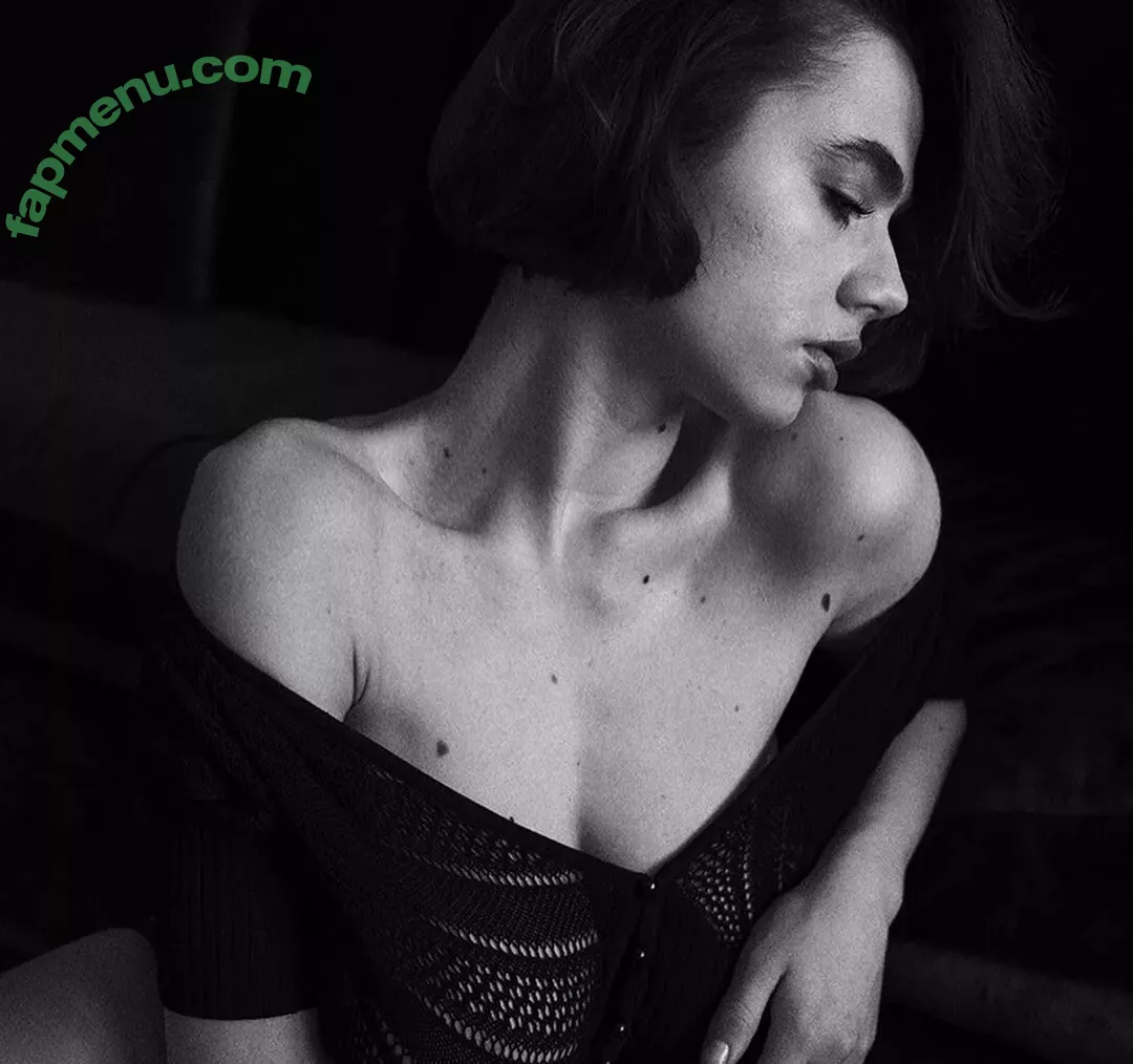 Solomia Maievska nude photo #2782 (miamaievska / solomia_maievska)