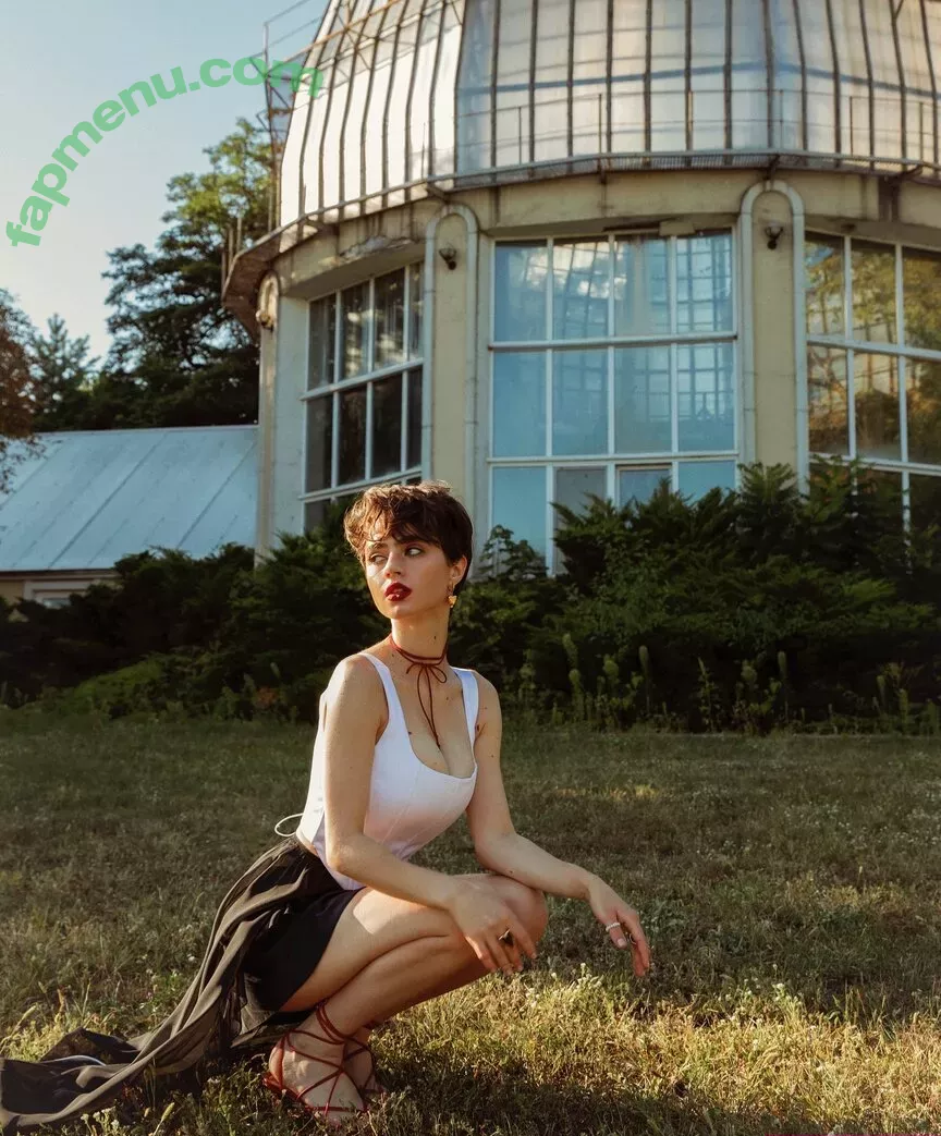 Solomia Maievska nude photo #2878 (miamaievska / solomia_maievska)