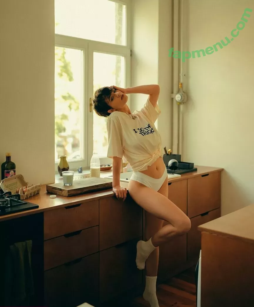 Solomia Maievska nude photo #2941 (miamaievska / solomia_maievska)