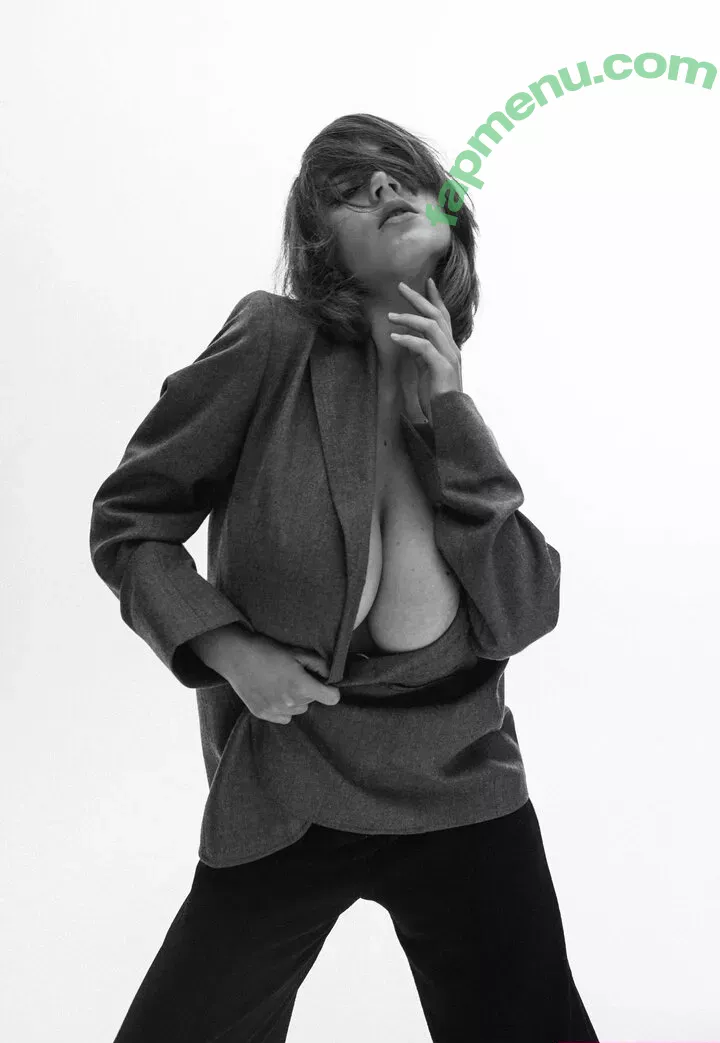 Solomia Maievska nude photo #3070 (miamaievska / solomia_maievska)