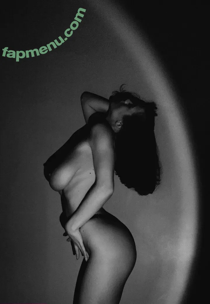 Solomia Maievska nude photo #3700 (miamaievska / solomia_maievska)