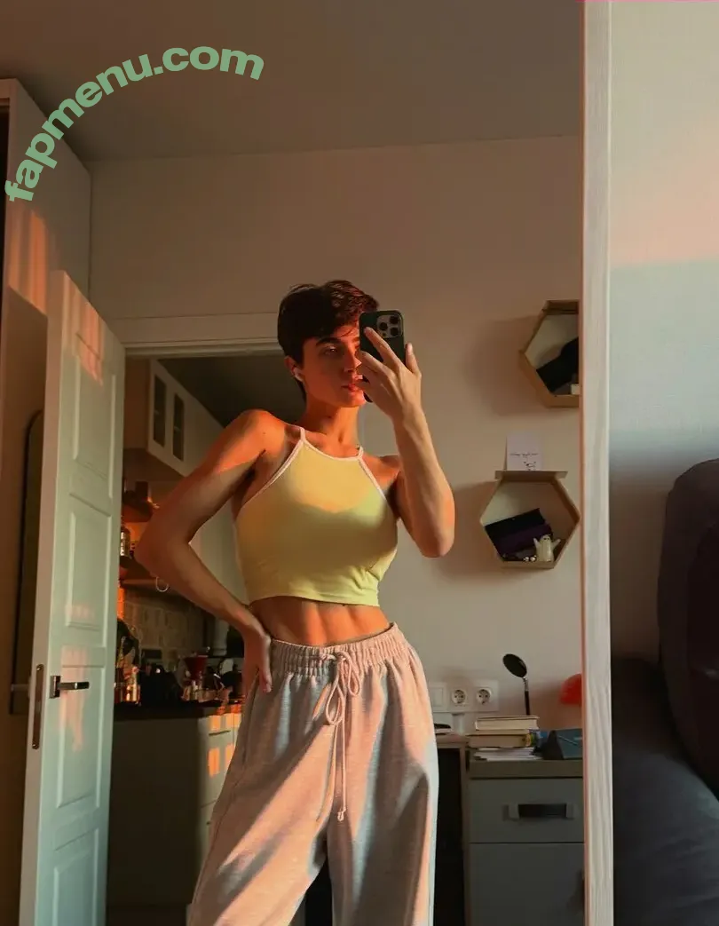 Solomia Maievska nude photo #3736 (miamaievska / solomia_maievska)