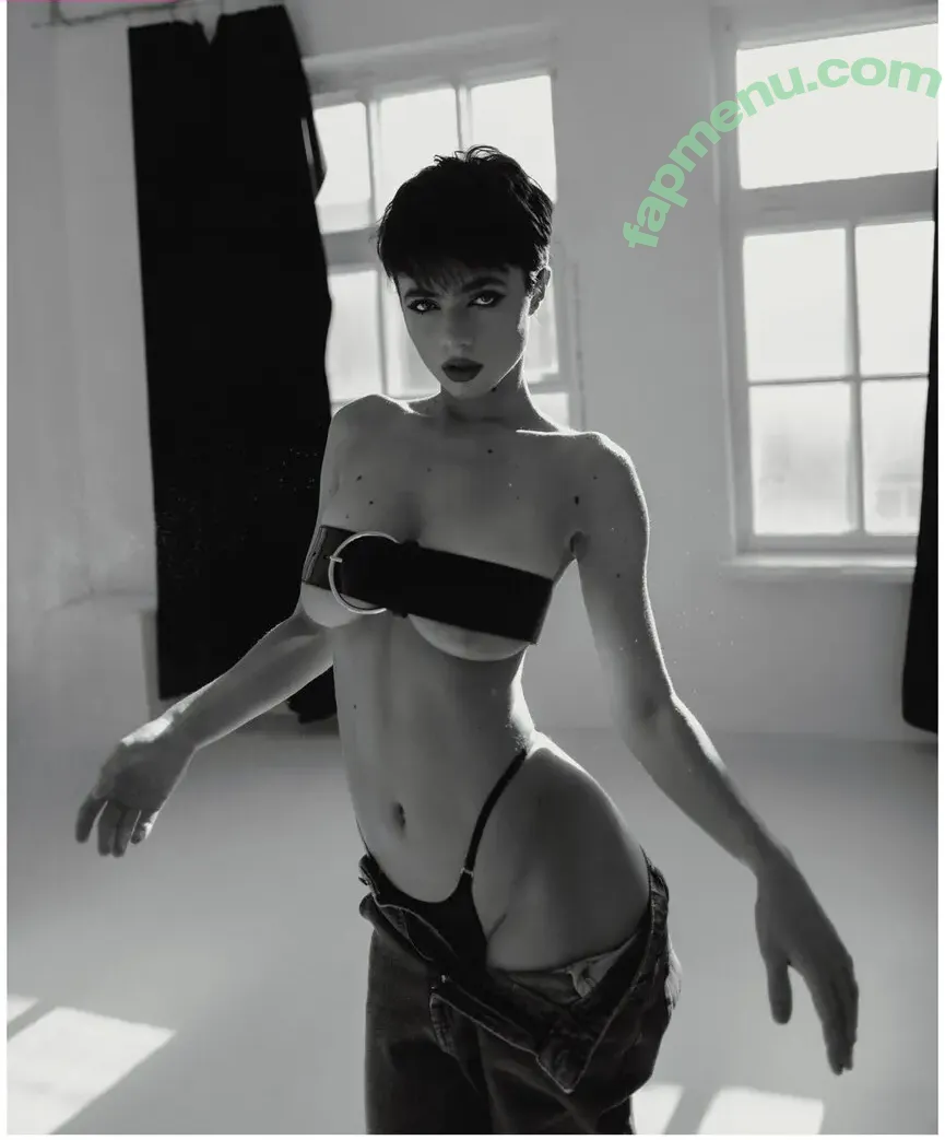 Solomia Maievska nude photo #3753 (miamaievska / solomia_maievska)