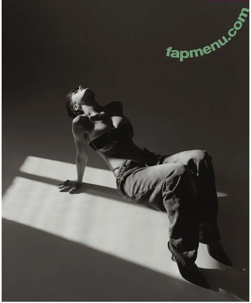 Solomia Maievska nude photo #3758 (miamaievska / solomia_maievska)