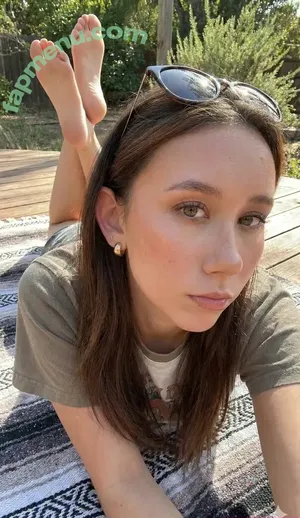 Some ASMRtist / asmrglow / asmrmaddy nude photo #0393