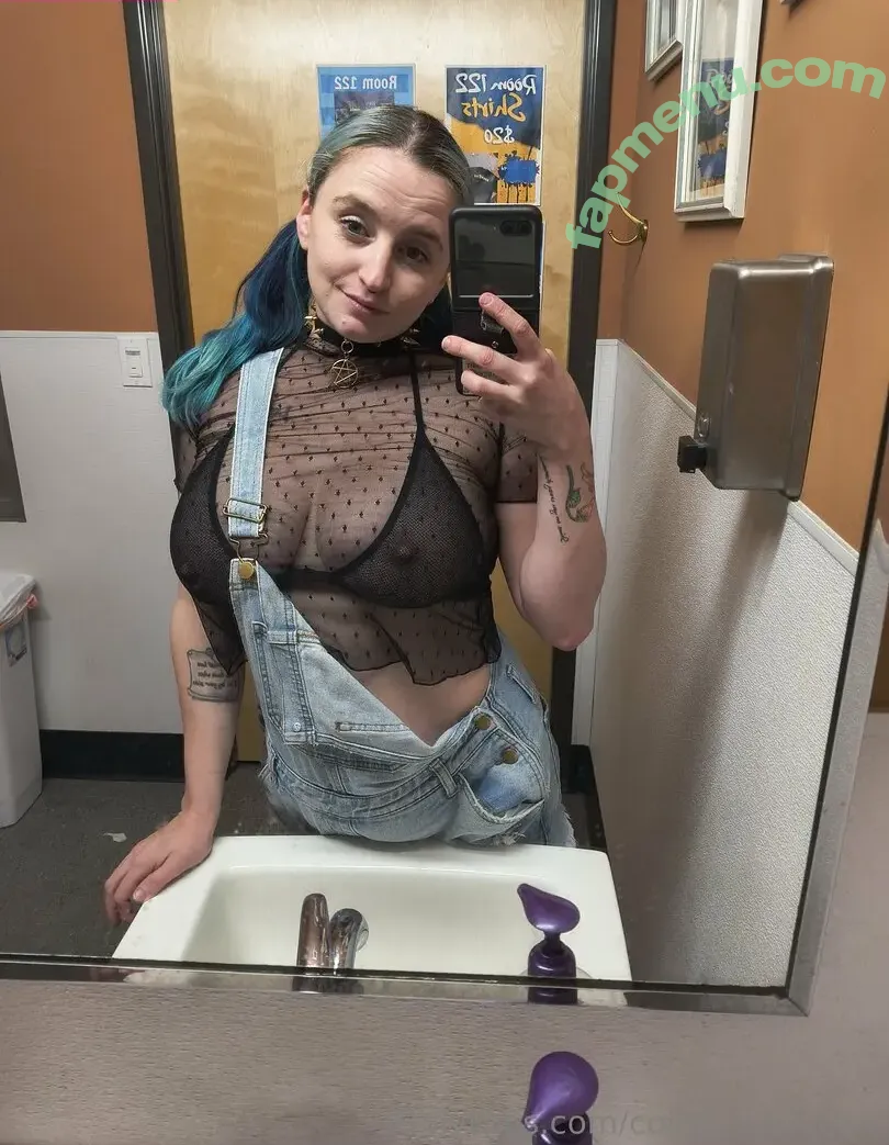 SomeDrunkBish nude photo #0036 (CoinLaundryLoser / coinlaundrycam)