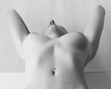 somethingaboutolive / somethingabout.olive nude photo #0029