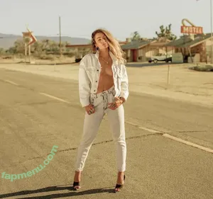 Sommer Ray / SommerRay / sommer-ray nude photo #0483