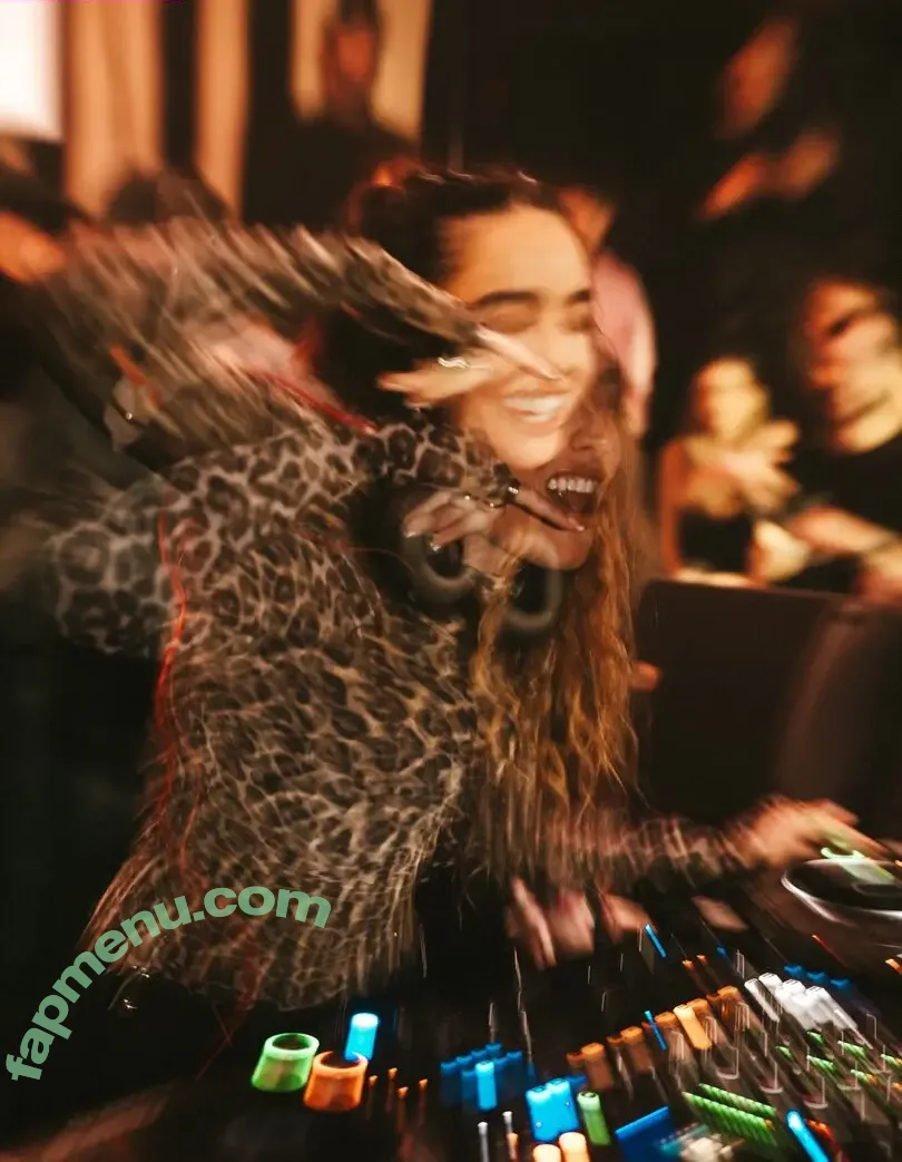 Sommer Ray nude photo #0413 (sommer-ray / sommerray)