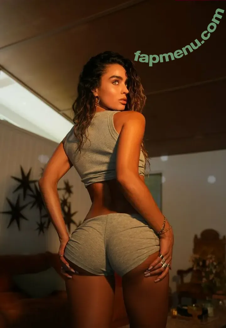 Sommer Ray nude photo #0704 (sommer-ray / sommerray)
