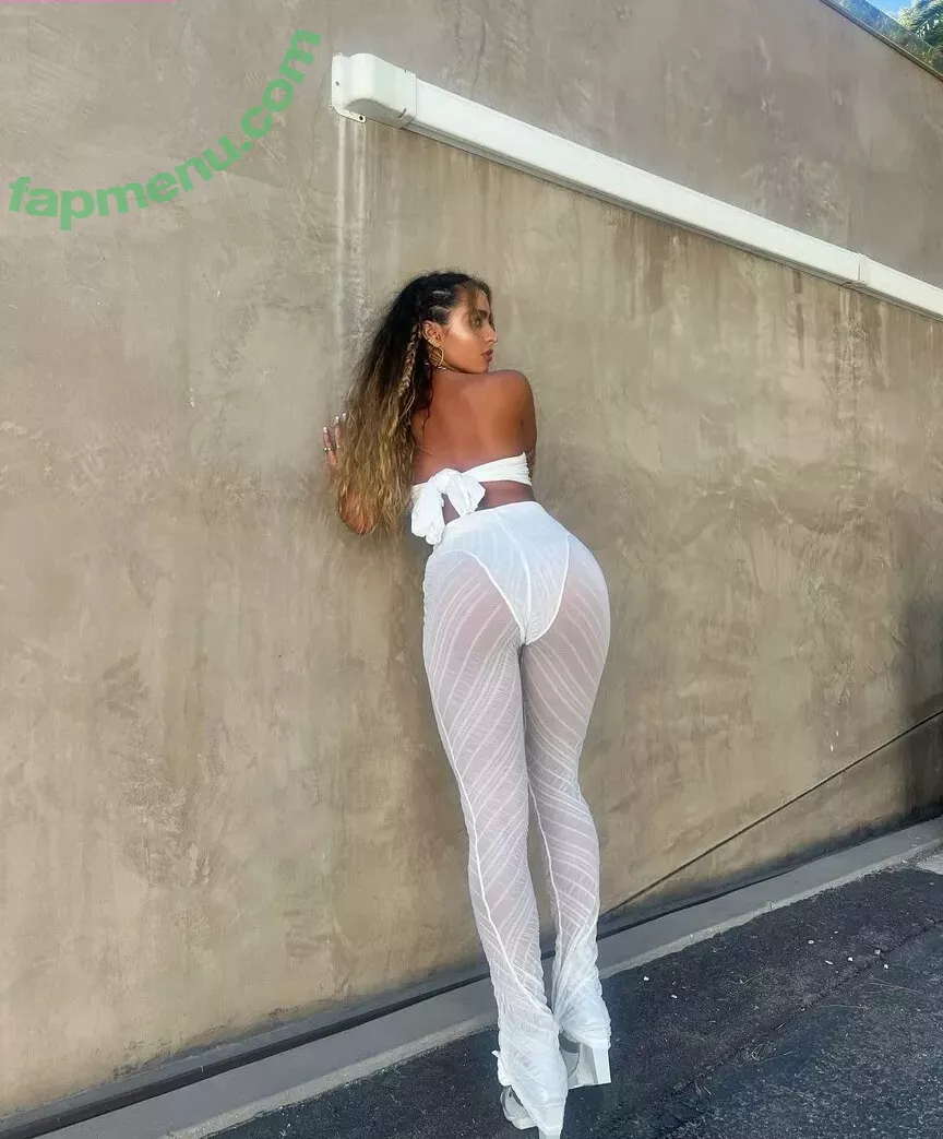 Sommer Ray nude photo #1737 (sommer-ray / sommerray)