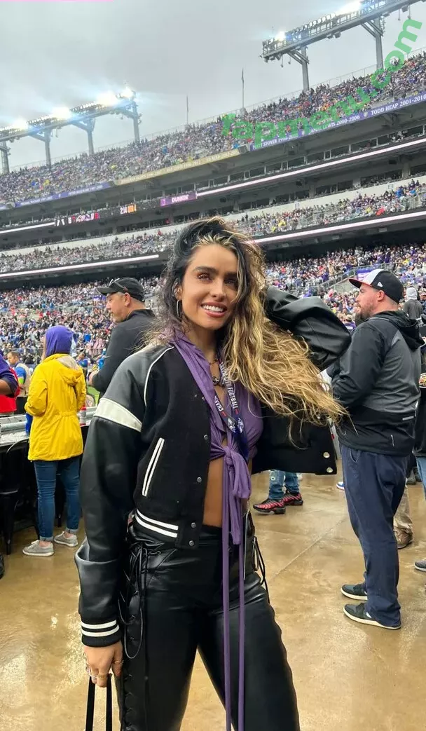 Sommer Ray nude photo #2265 (sommer-ray / sommerray)