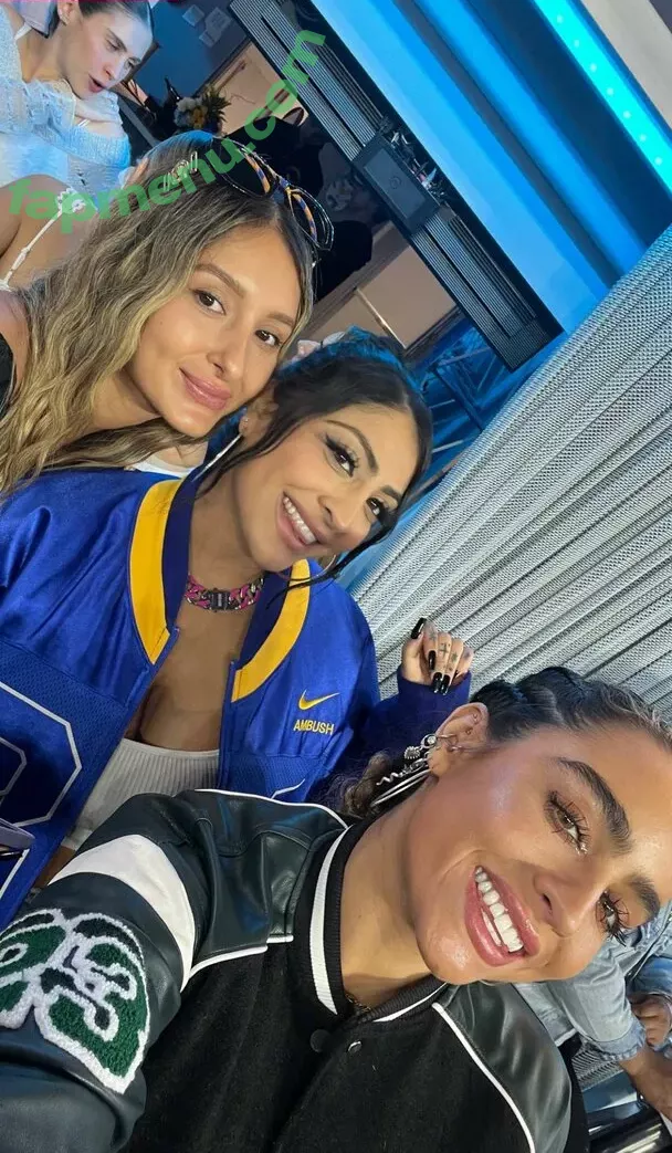 Sommer Ray nude photo #2516 (sommer-ray / sommerray)