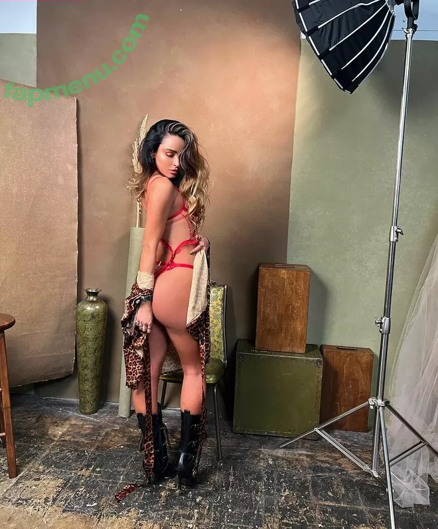 Sommer Ray nude photo #2627 (sommer-ray / sommerray)