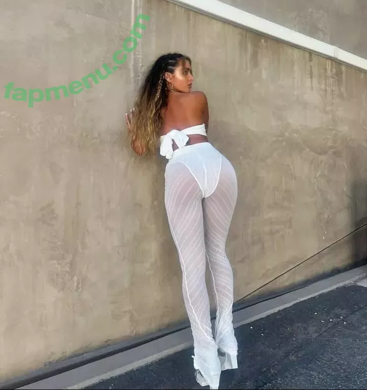 Sommer Ray nude photo #3227 (sommer-ray / sommerray)