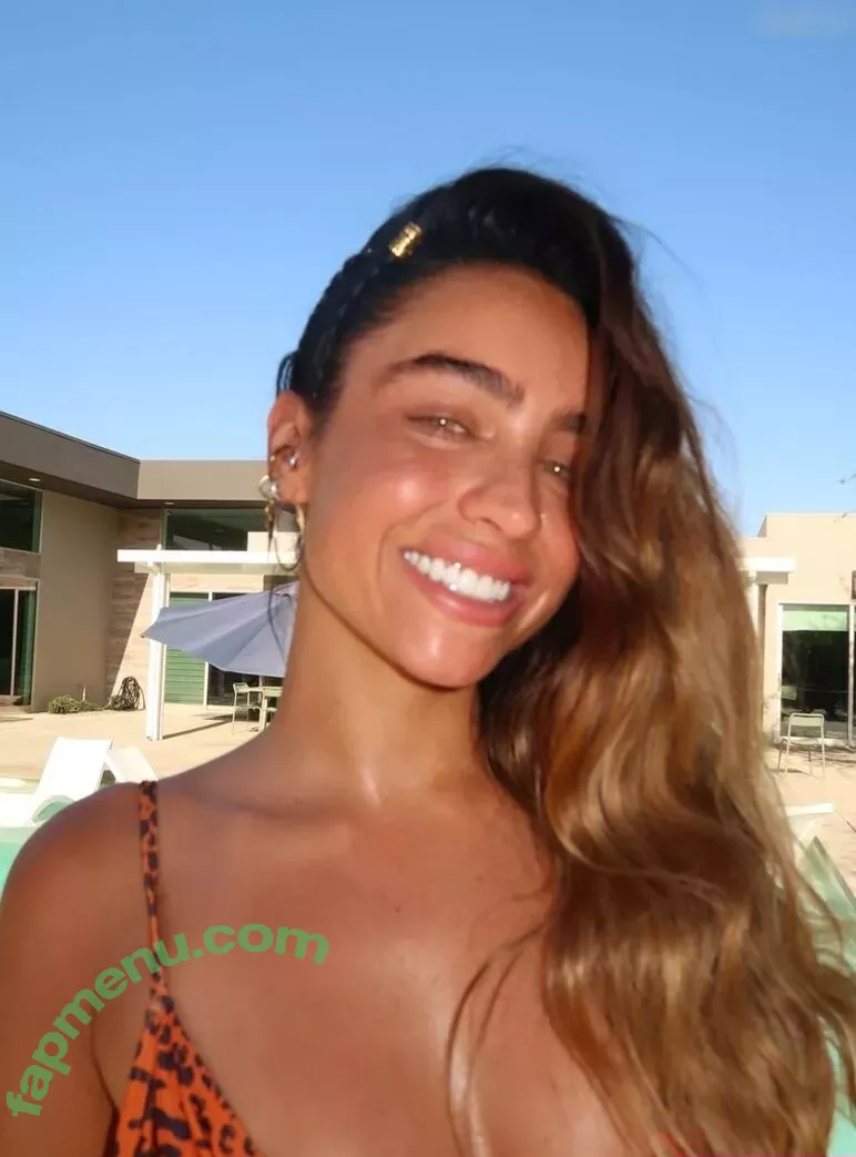 Sommer Ray nude photo #3472 (sommer-ray / sommerray)