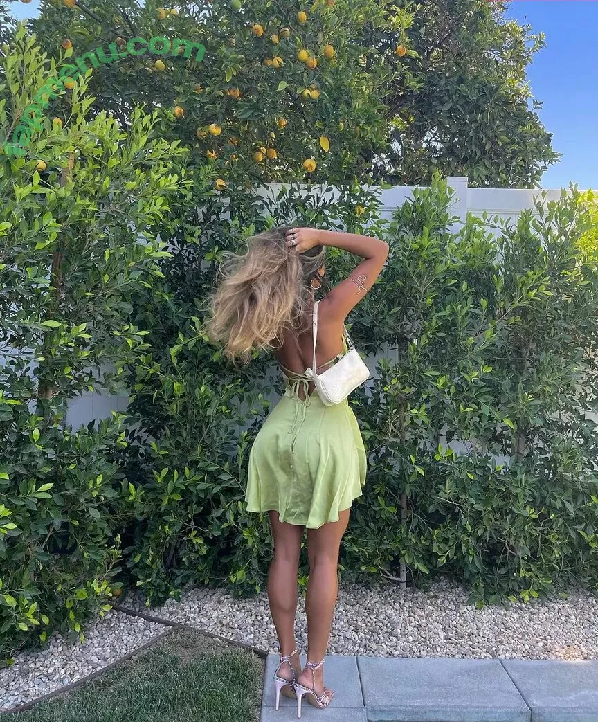 Sommer Ray nude photo #3525 (sommer-ray / sommerray)