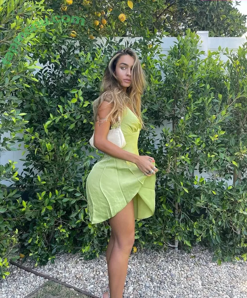 Sommer Ray nude photo #3526 (sommer-ray / sommerray)