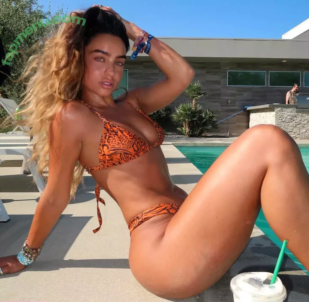 Sommer Ray nude photo #3659 (sommer-ray / sommerray)
