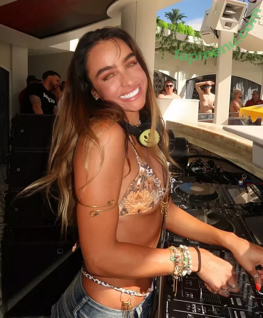 Sommer Ray nude photo #3734 (sommer-ray / sommerray)