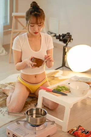 Son Ye Eun / BJ Eunsora 은소라 / Yenny / ye._eun_s2 / yeeny618 / yeeunz1 / 손예은 nude photo #0390