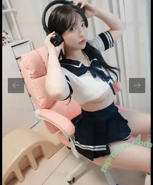 Son Ye Eun / BJ Eunsora 은소라 / Yenny / ye._eun_s2 / yeeny618 / 손예은 nude photo #1137