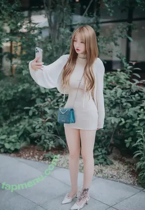 Son Ye Eun / BJ Eunsora 은소라 / Yenny / son_ye_eun / ye._eun_s2 / yeeny618 / 손예은 nude photo #1273