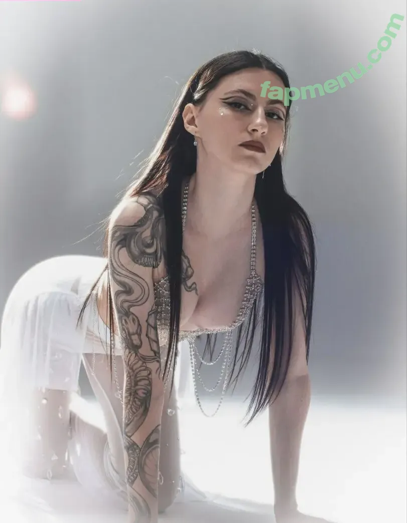 Sonasheka nude photo #0007 (sonichka_li / sonnnka / Софья Рудницкая)