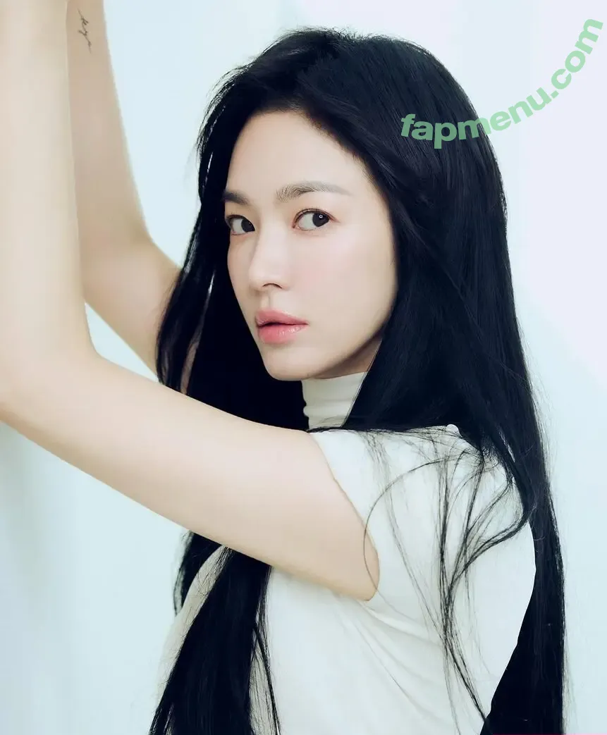 Song Hye-kyo nude photo #0087 (kyo1122)
