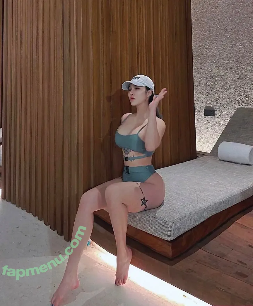 Song Yu Xin nude photo #0004 (Song Yu Xin)