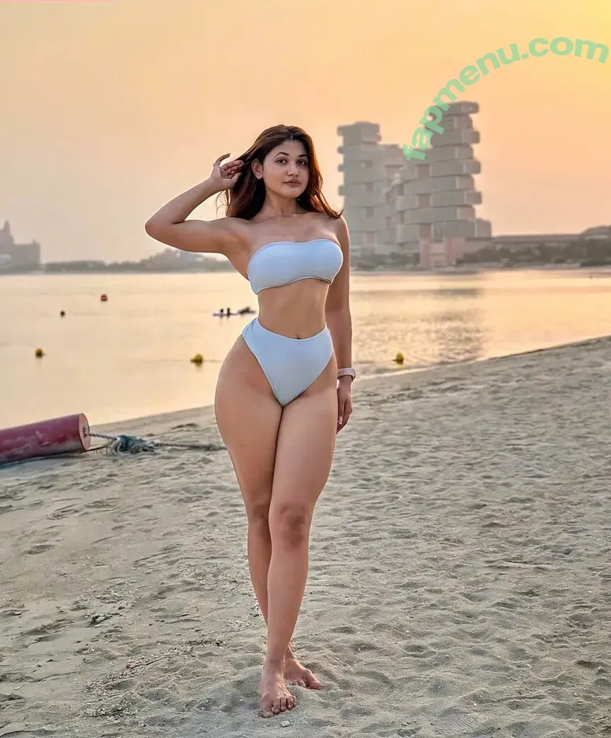 Soniya Singh nude photo #0003 (Soniya Singh)