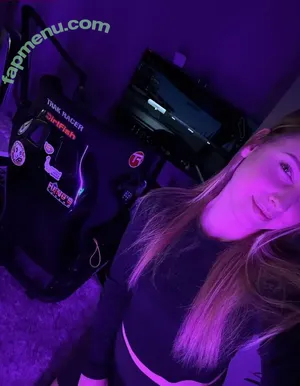 Sonja Reid aka OMGitsfirefoxx / omgitsfirefoxx nude photo #0008