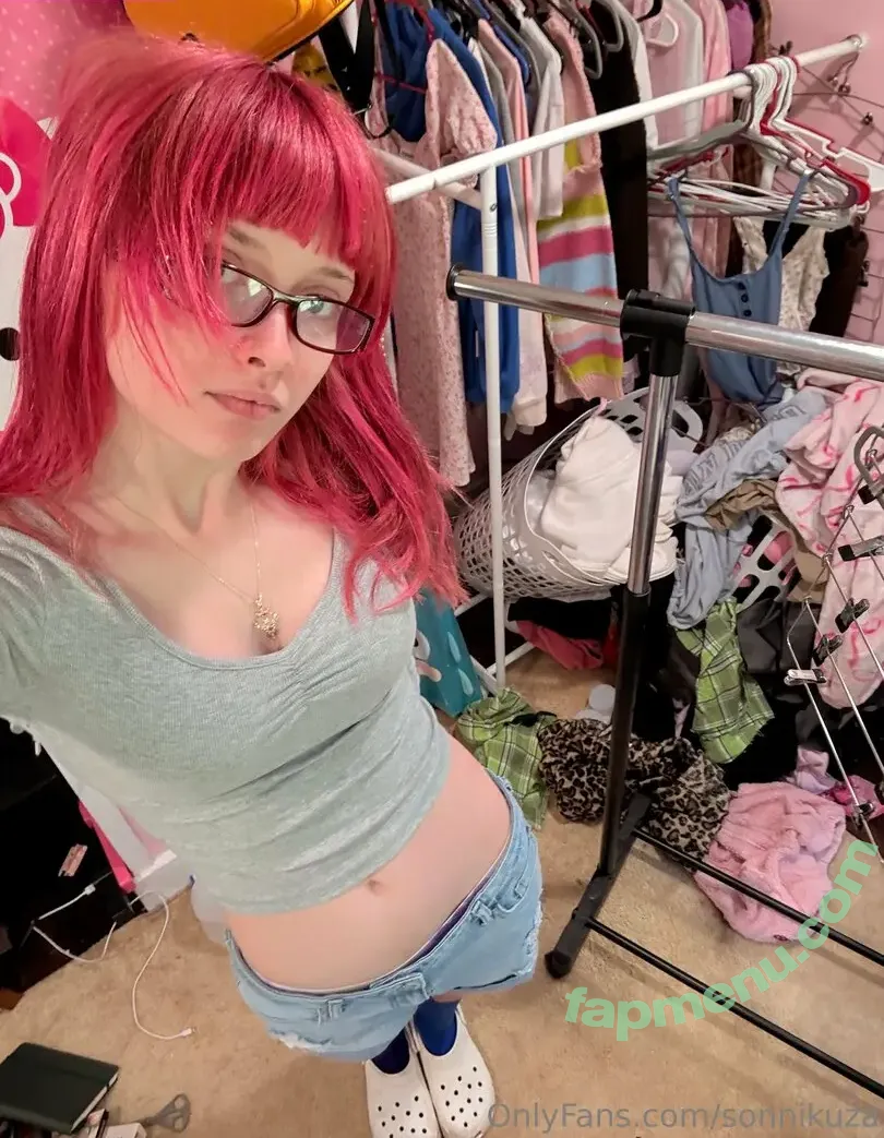 sonnikuza nude photo #0030 (sonikkusgirl)
