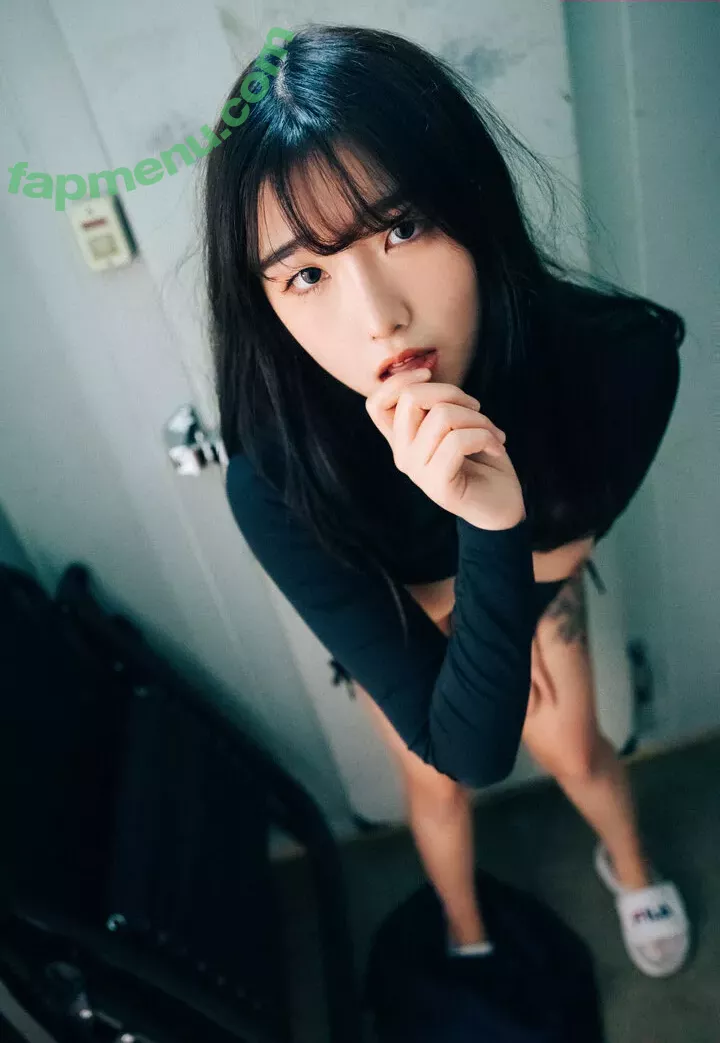 Sonson 손손 nude photo #0068 (sonson_o3o / sonson_uwu)