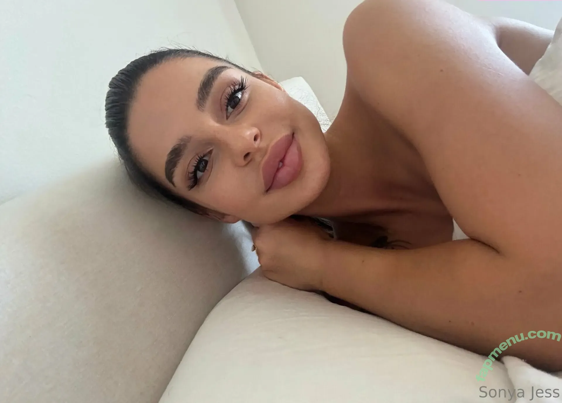 sonya_jess nude photo #0006 (_sonyajess)