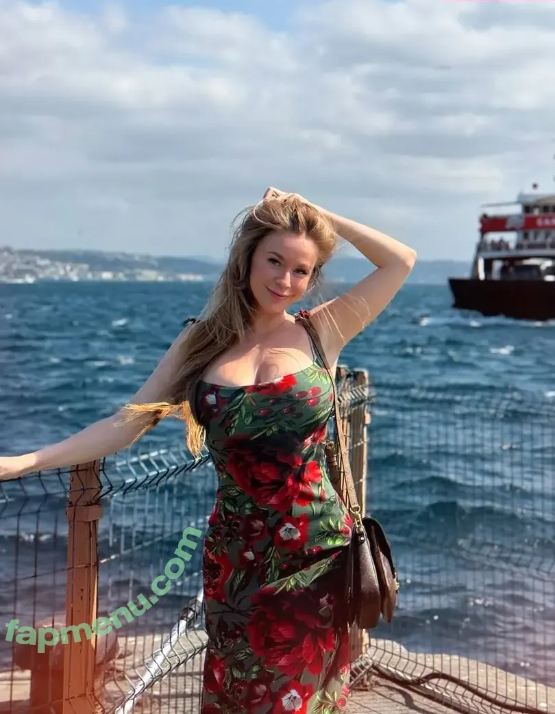 Sonya Temnikova nude photo #1084 (sonyatemnikova)