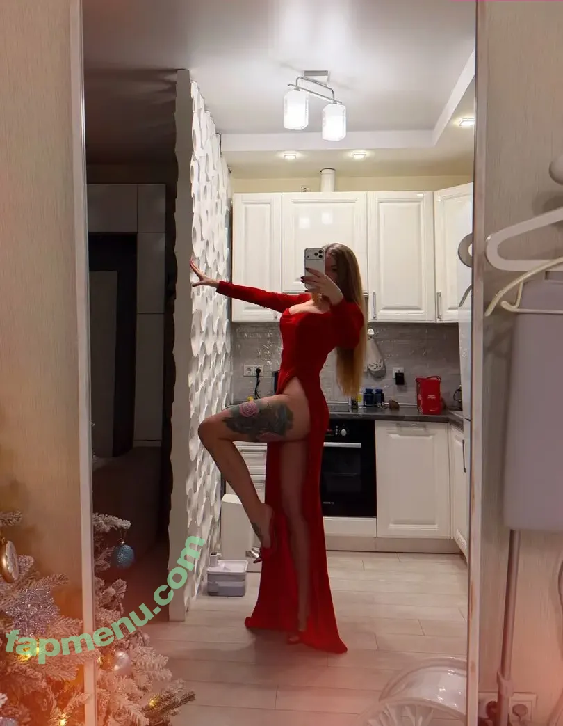 Sonya Temnikova nude photo #1494 (sonyatemnikova)