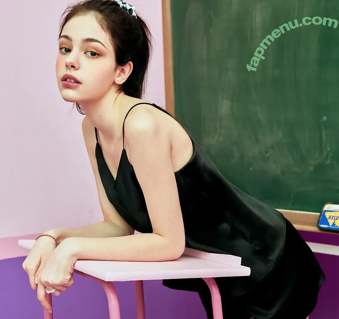 Sonya Zoloeva nude photo #0185 (Model / sonyazoloeva)
