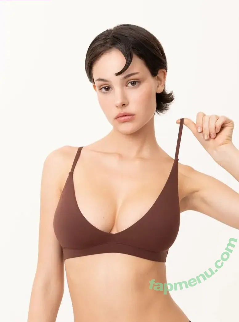 Sonya Zoloeva nude photo #0943 (Model / sonyazoloeva)