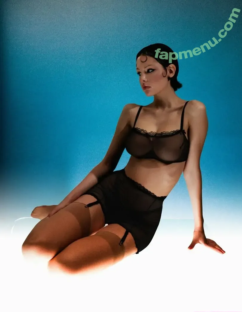 Sonya Zoloeva nude photo #0946 (Model / sonyazoloeva)