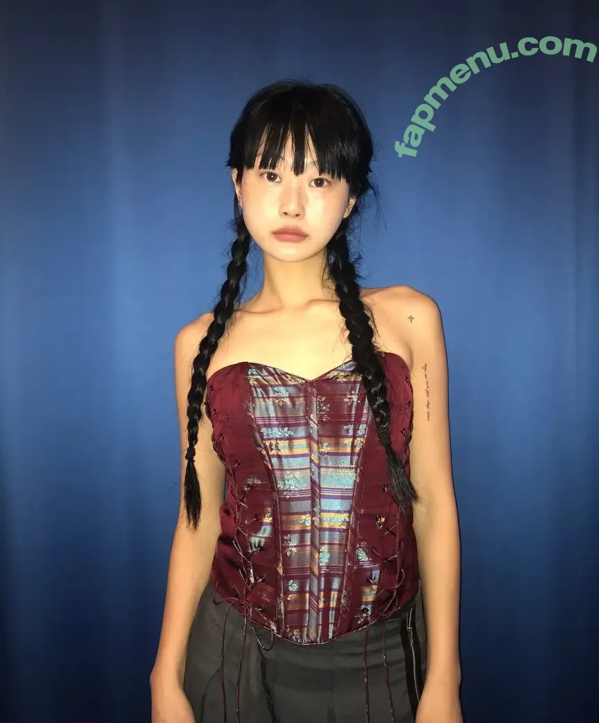 sooooorok nude photo #0110 (Lee Soomin)