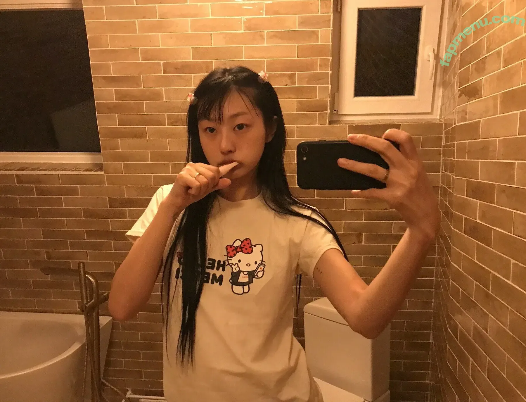 sooooorok nude photo #0111 (Lee Soomin)