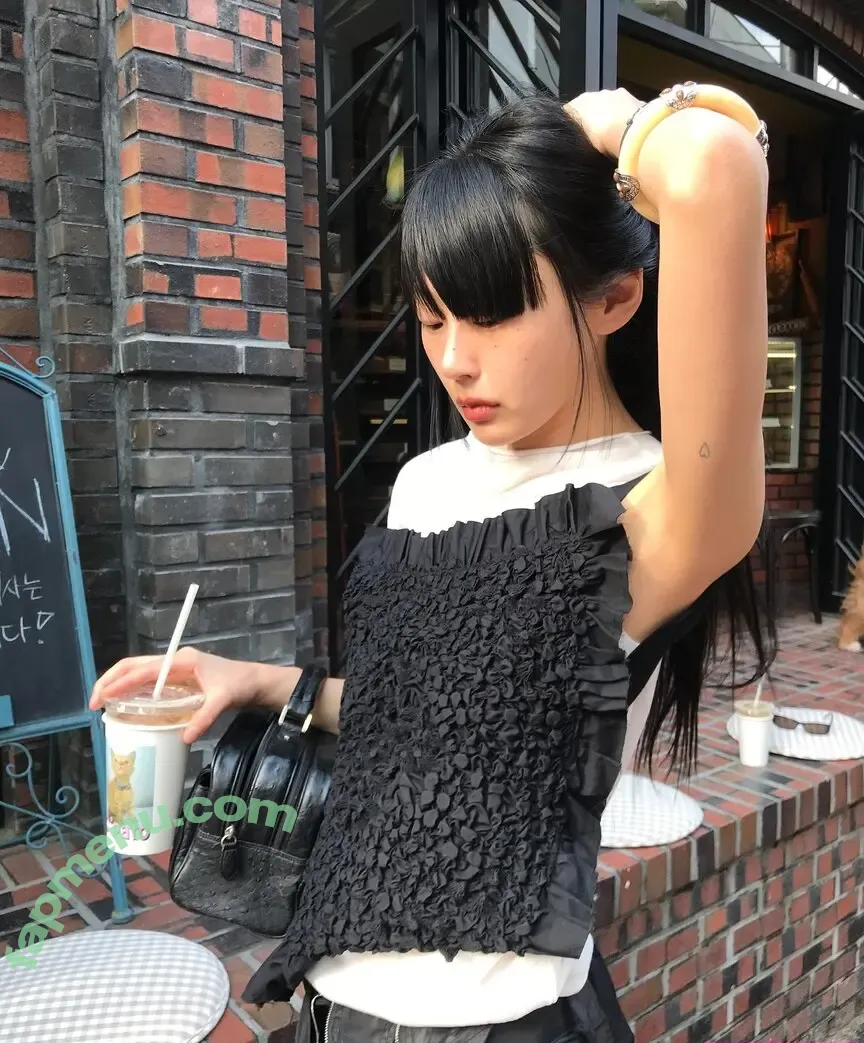 sooooorok nude photo #0122 (Lee Soomin)