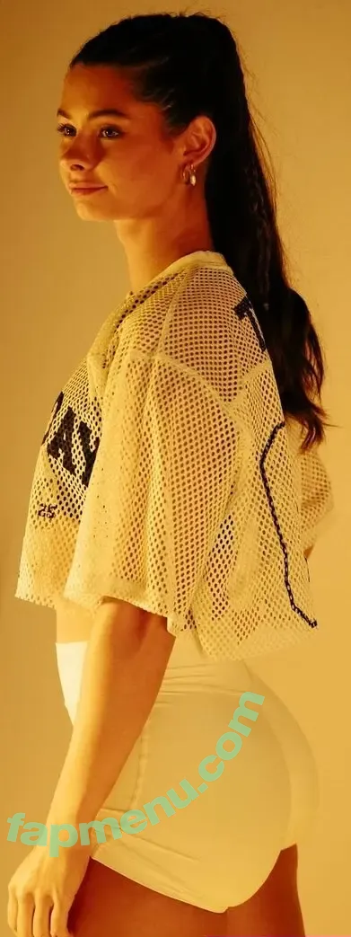 Soph Herriot nude photo #0022 (sophherriot / sophieraiin)