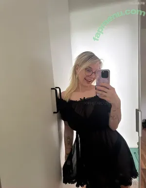  nude photo #0001
